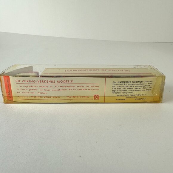 Wiking 1:87 Scale Scania 111 Sattlzug Model Truck Hamburger Spedition - Picture 4 of 4